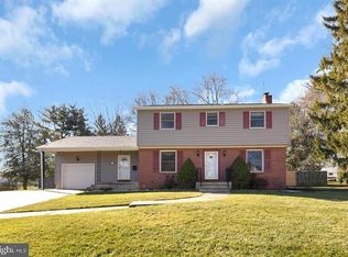 11 Vanderveer Dr, Lawrenceville, NJ 08648