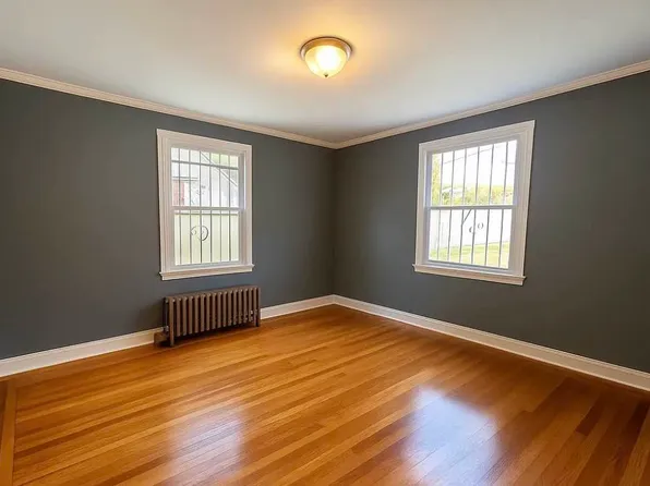 115-54 218th Street image 3 of 10