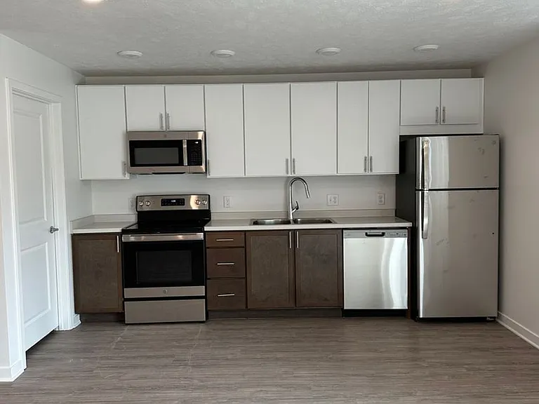 Gatehouse Rows Apartments — Photo 4