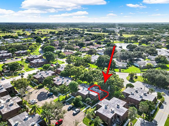 4th image of 1458 N Lawnwood Circle #24