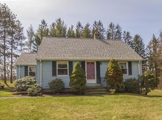 5 Christmas Tree Ln, Rutland, MA 01543