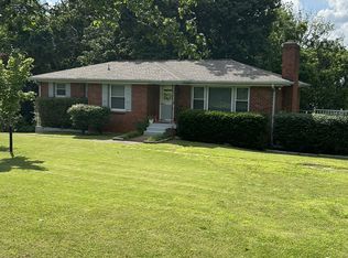 215 Forest Retreat Rd, Hendersonville, TN 37075