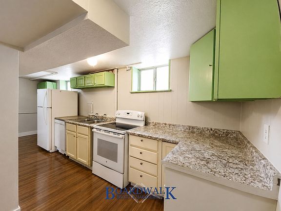 4th image of 2725 S Lake St #2