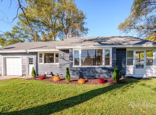 261 32nd St SW, Wyoming, MI