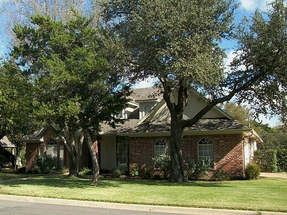 2nd image of 14040 Horseshoe Cir