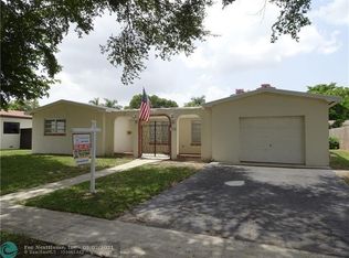 1960 NW 85th Way, Pembroke Pines, FL 33024