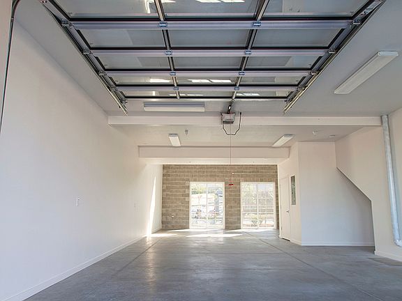 4th image of 921 Marina Way S Unit A