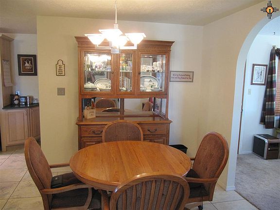 4th image of 608 Sierra Vista Dr #T