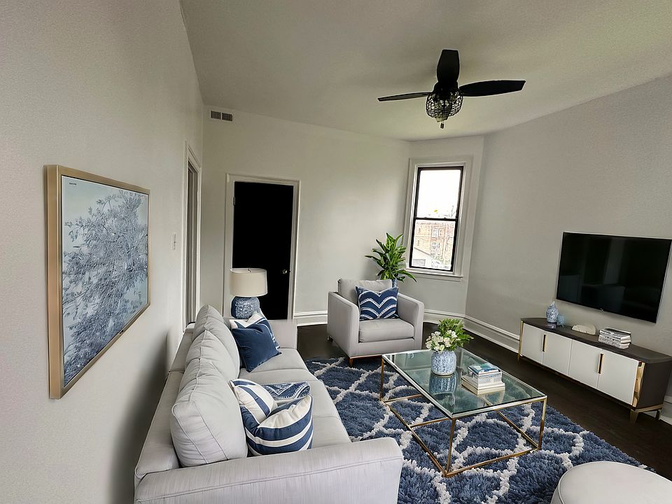 Livingroom furnished
