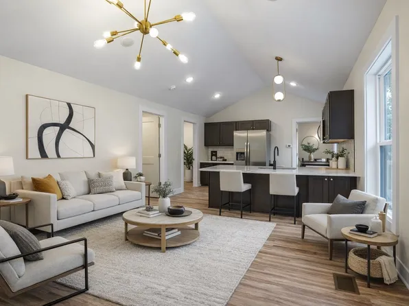 858 Parham Dr, Clarksville, TN 37040