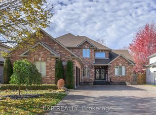 22 Farmhouse Rd, London, ON N5Y5M4