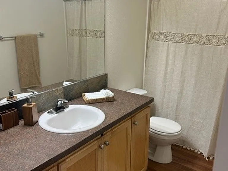 Louis York Apartments — Photo 13
