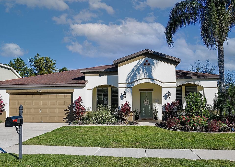 1st image of 624 Woods Landing Dr