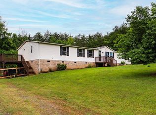 1247 Gordon St, Burlington, NC 27217