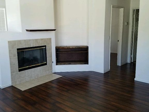 3rd image of 4490 Brisbane Way Unit 6