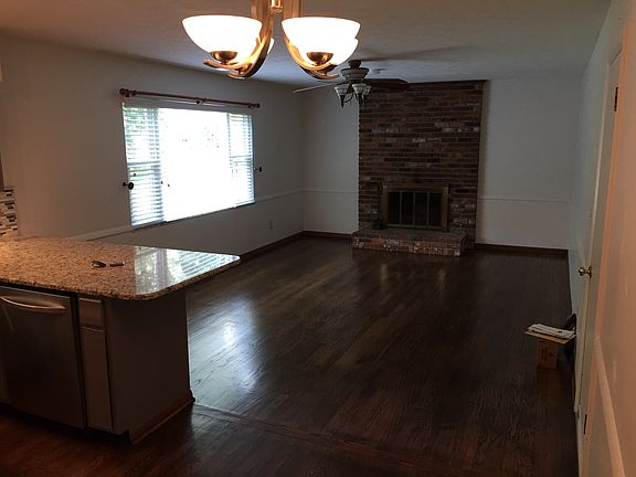 4th image of 141 Halligan Ave