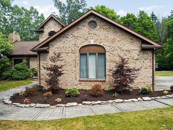 5th image of 3794 Chippendale Cir