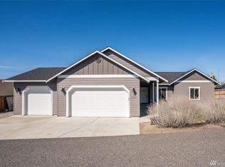 2290 Deer Run Dr, East Wenatchee, WA 98802