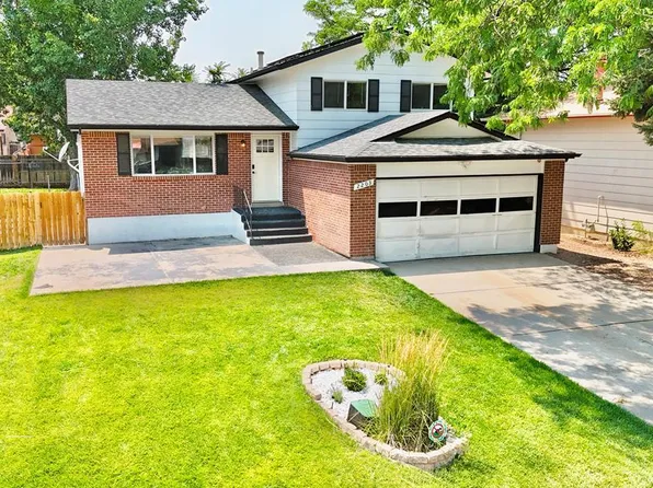 2203 Norman Ln, Pueblo, CO 81005