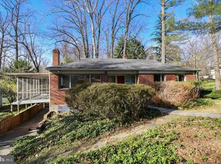 10706 Keswick St, Garrett Park, MD 20896