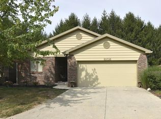 8108 Farmhurst Ln, Indianapolis, IN 46236