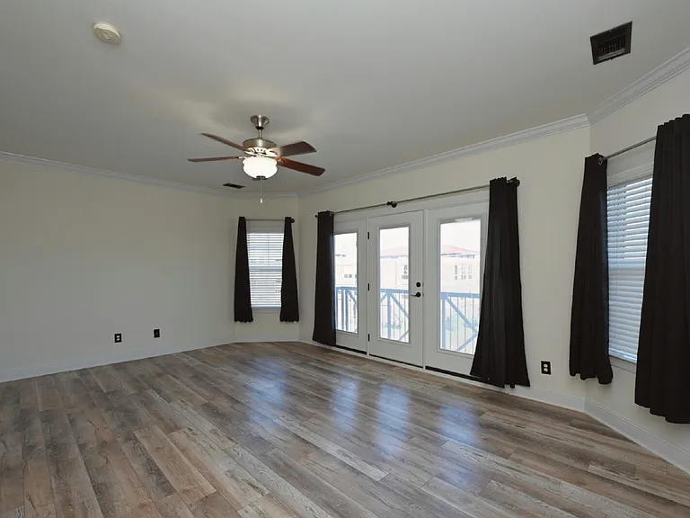 303 Criddle St #406 — Photo 19