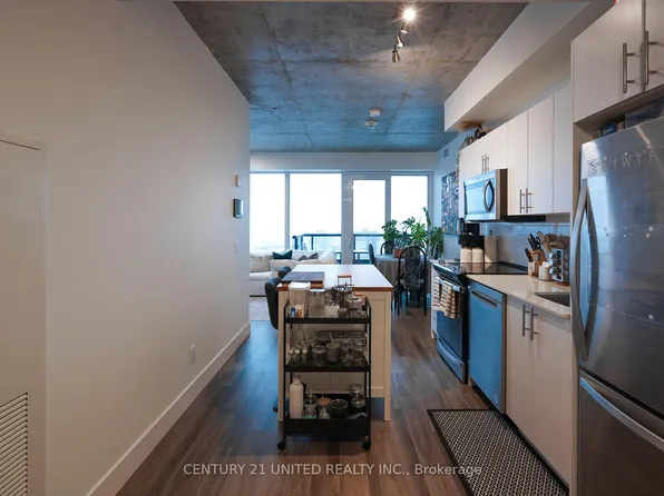 80 Bond St E #1411, Oshawa, ON L1G 0E6