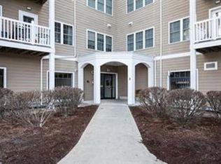 8 Walnut St UNIT 415, Peabody, MA 01960