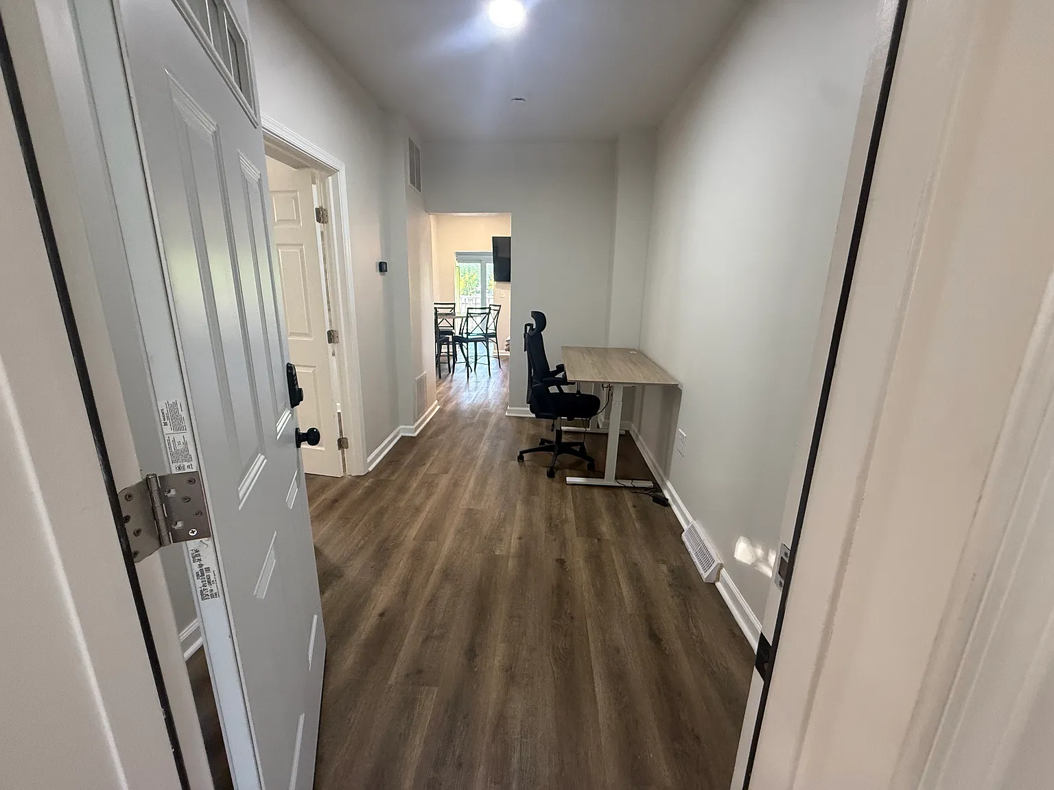 1 Maple Ave — Photo 3