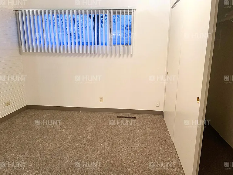 4042 Mercury Cir SE #B — Photo 8