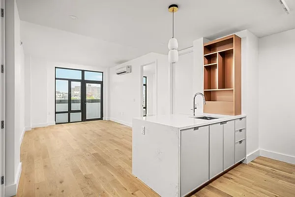 Rented by Nooklyn NYC LLC | media 28