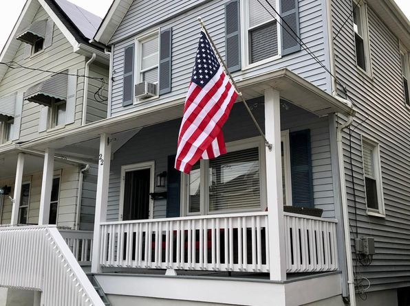 22 Beach St