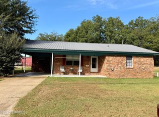 108 Alexander St, Philadelphia, MS 39350