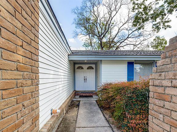 4th image of 23114 Harpergate Dr