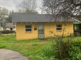 304 S Spruce St, Vidalia, LA 71373