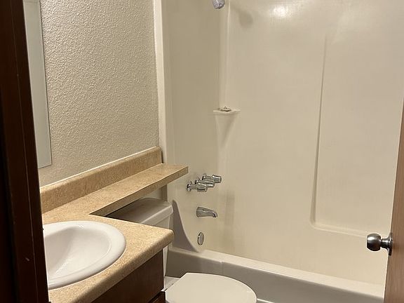 5th image of 2250 Sidney Ave APT P149