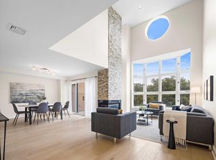 312 Ellery Ct, Edgewater, NJ 07020