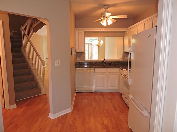 4th image of 10935 Deblin Ln
