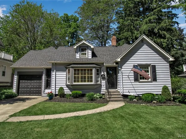 106 Audubon Dr, Amherst, NY 14226