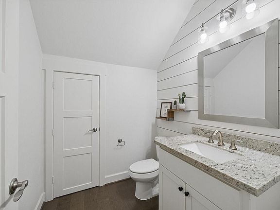 4th image of 2313 Langston St