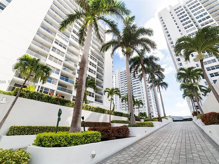1904 S Ocean Dr #1803 — Photo 1