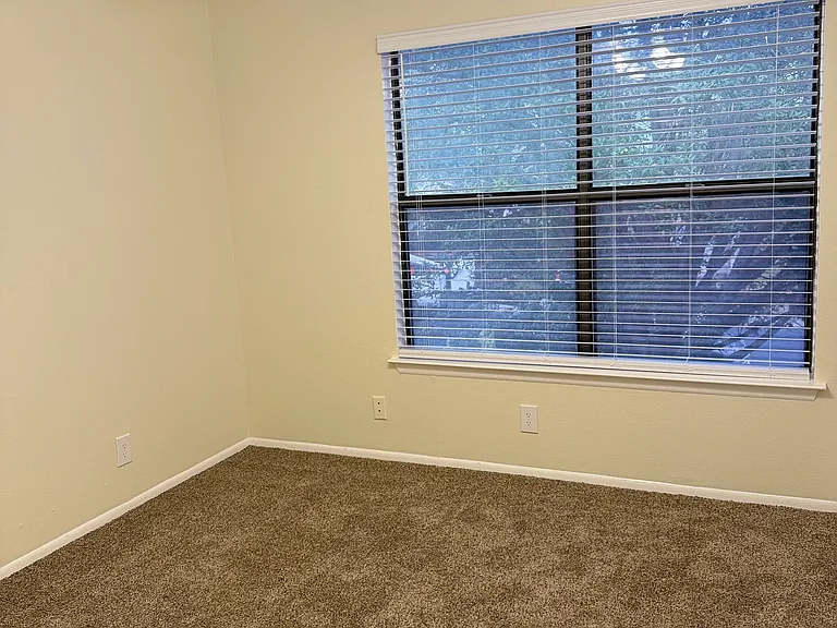 8351 Longhorn Ridge Dr — Photo 8