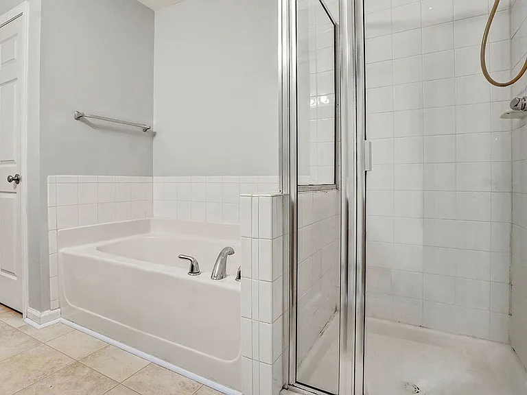 11701 Coppergate Dr #103 — Photo 11