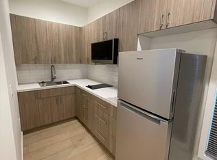 10516 Santa Monica Blvd #4, Los Angeles, CA 90025