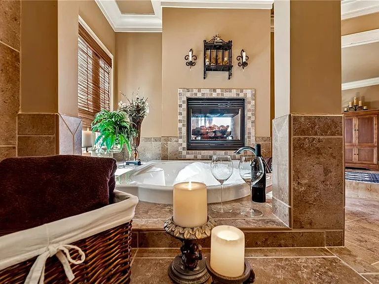 6407 Grand Marina Cir — Photo 50