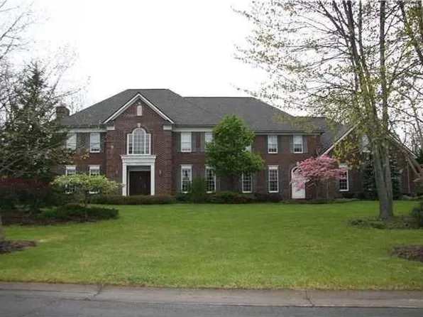 6 Merrycreek Xing, Pittsford, NY 14534