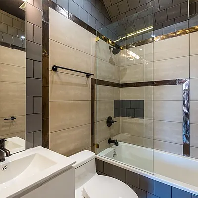 Rented by Nooklyn NYC LLC | media 25