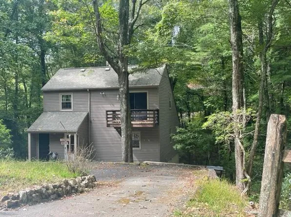 147 Wild Boar Trl, Fancy Gap, VA 24328