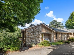 120 Country Ridge Rd, Hendersonville, NC 28739