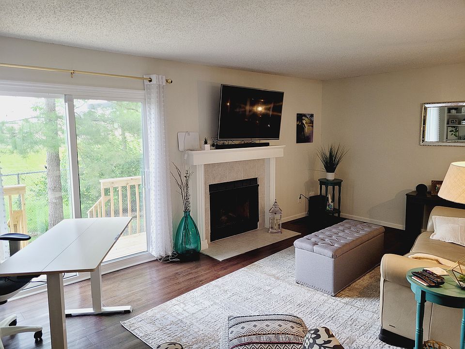 1st image of 6691 Willow Grove Pl E